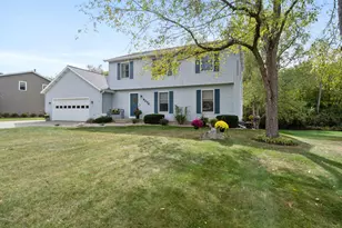 6276 Burning Tree St, Jackson, MI 49201 - Photo 2