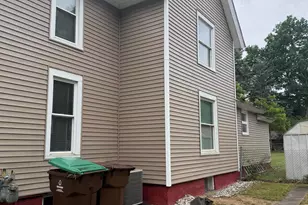 905 Burr Oak St, Albion, MI 49224 - Photo 22