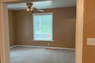 905 Burr Oak St, Albion, MI 49224 - Photo 4