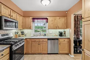 7618 Hampton Oaks Dr, Portage, MI 49024 - Photo 6