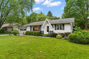 728 N Stewart Ave, Fremont, MI 49412 - Photo 2
