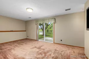 2223 Maguire Ave NE, Grand Rapids, MI 49525 - Photo 24