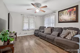 196 E 34th St, Holland, MI 49423 - Photo 6
