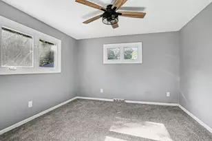1372 Burlington Dr, Hickory Corners, MI 49060 - Photo 14