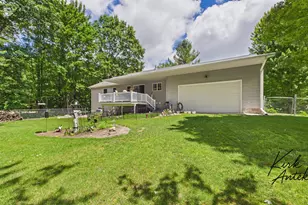 1663 Hansen St, Muskegon, MI 49445 - Photo 8