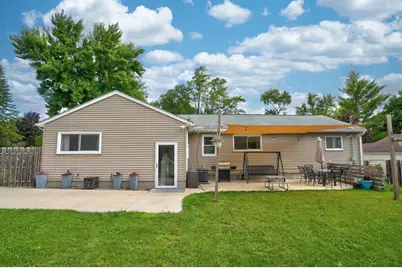 5345 Clinton River Drive, Waterford, MI 48327 - Photo 8