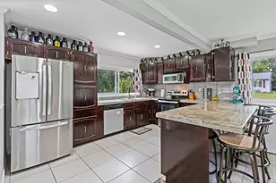 5345 Clinton River Dr, Waterford, MI 48327 - Photo 20