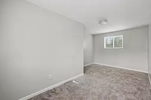 79 N Sanford St, Pontiac, MI 48342 - Photo 12