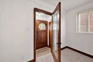 15731 Kentfield St, Detroit, MI 48223 - Photo 4