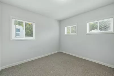 249 NE Fairbanks Street NE, Grand Rapids, MI 49503 - Photo 18