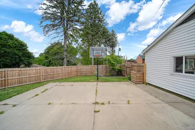 800 Hazelwood Boulevard, Jackson, MI 49203 - Photo 14