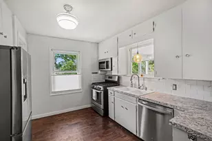 37 W Garfield Ave, Zeeland, MI 49464 - Photo 12