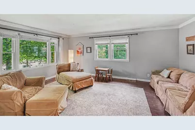 37 W Garfield Avenue, Zeeland, MI 49464 - Photo 8