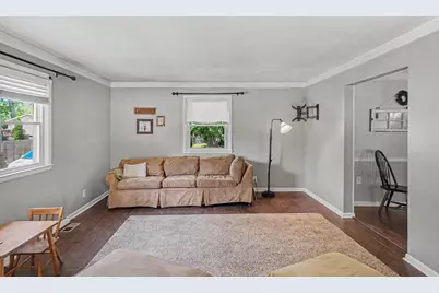 37 W Garfield Avenue, Zeeland, MI 49464 - Photo 10