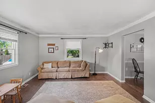 37 W Garfield Ave, Zeeland, MI 49464 - Photo 10