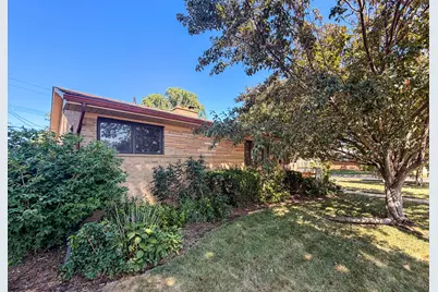 23213 Greencrest Street, Saint Clair Shores, MI 48080 - Photo 2