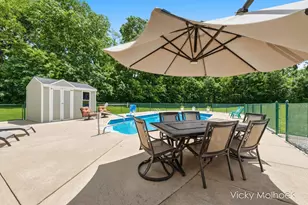 817 Pheasant Ridge Dr, Hastings, MI 49058 - Photo 46