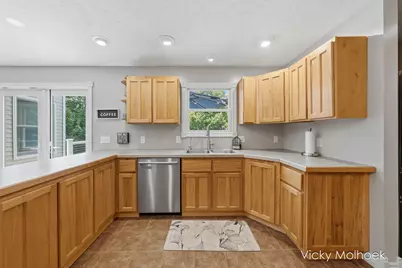 817 Pheasant Ridge Drive, Hastings, MI 49058 - Photo 14