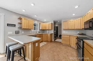 817 Pheasant Ridge Dr, Hastings, MI 49058 - Photo 24
