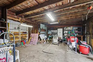 12402 Crockery Creek Dr, Ravenna, MI 49451 - Photo 24