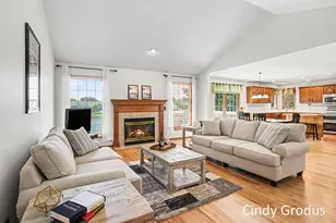 975 Bluff Lake Dr, Zeeland, MI 49464 - Photo 10