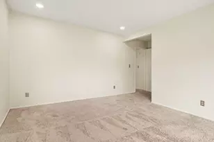 2102 Pauline Blvd, Ann Arbor, MI 48103 - Photo 16