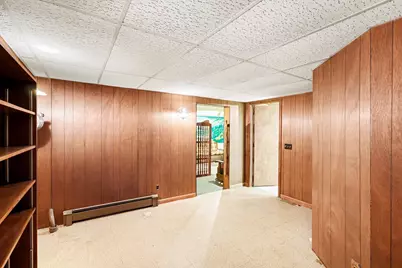3865 E Empire Avenue, Benton Harbor, MI 49022 - Photo 18