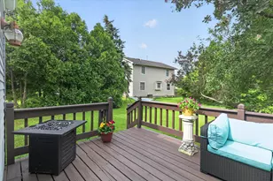 1221 Harwood Cir, Saline, MI 48176 - Photo 18