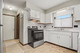 1549 Trebor Rd, Saint Joseph, MI 49085 - Photo 12