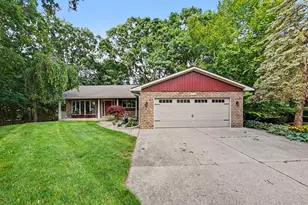 7772 Hidden Ridge Ct, Hudsonville, MI 49426 - Photo 36