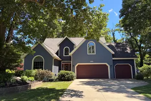 594 Springwood Dr, Kalamazoo, MI 49009 - Photo 1
