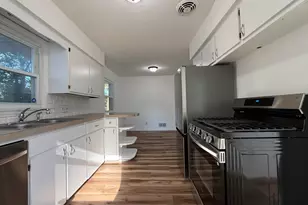 1946 Adams St SE, Grand Rapids, MI 49506 - Photo 10