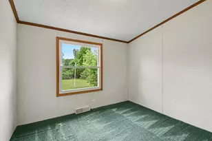 11644 E Hillis Rd, Riverdale, MI 48877 - Photo 14