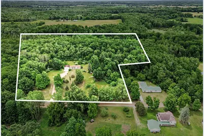 11644 E Hillis Road, Riverdale, MI 48877 - Photo 2