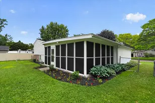 5802 Montebello Ave, Haslett, MI 48840 - Photo 36