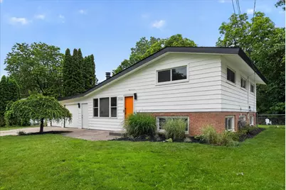 5802 Montebello Avenue, Haslett, MI 48840 - Photo 2