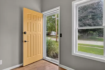 5802 Montebello Avenue, Haslett, MI 48840 - Photo 4