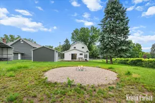425 10 Mile Rd NW, Sparta, MI 49345 - Photo 32