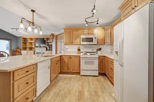 8668 Ellenwood Dr Dr, Montague, MI 49437 - Photo 4