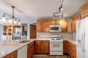 8668 Ellenwood Dr Dr, Montague, MI 49437 - Photo 14