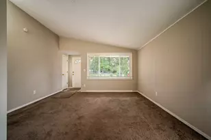 23723 Reynolds Ave, Hazel Park, MI 48030 - Photo 2