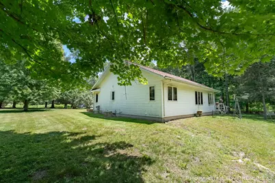 6635 Vinton Avenue NW, Comstock Park, MI 49321 - Photo 14