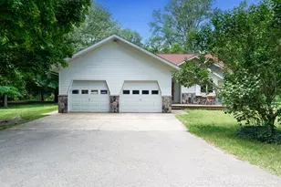 6635 Vinton Ave NW, Comstock Park, MI 49321 - Photo 6
