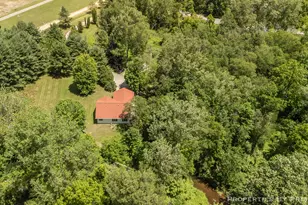 6635 Vinton Ave NW, Comstock Park, MI 49321 - Photo 2