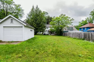 2036 Coit Ave NE, Grand Rapids, MI 49505 - Photo 26