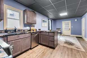 1030 S Jackson St, Jackson, MI 49203 - Photo 8