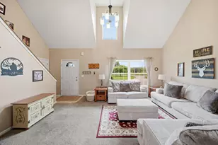 5867 E Hillcrest Dr, Eaton Rapids, MI 48827 - Photo 8