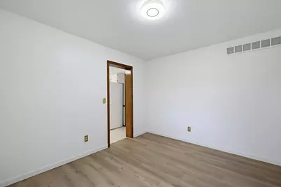 24762 White Plains Drive, Novi, MI 48374 - Photo 14