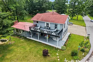 13190 16 Mile Rd NE, Gowen, MI 49326 - Photo 4
