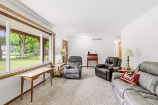 68850 3rd St, Edwardsburg, MI 49112 - Photo 10